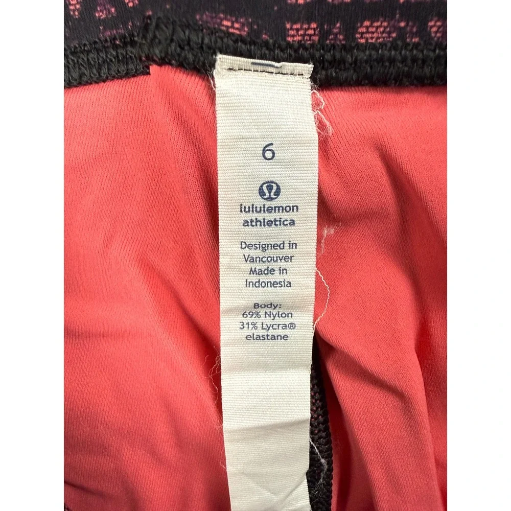 Lululemon Athletica Purple Black Mosaic Crop Leggings Size 6 High Rise Yoga